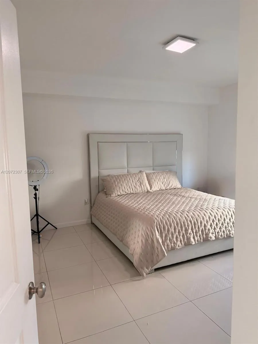 7900 Harbor Island Dr #505 North Bay Village, FL 33141