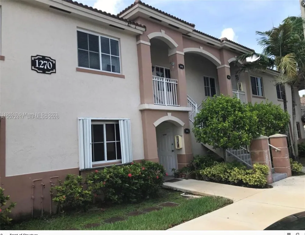 1270 SE 26th St #205 Homestead, FL 33035