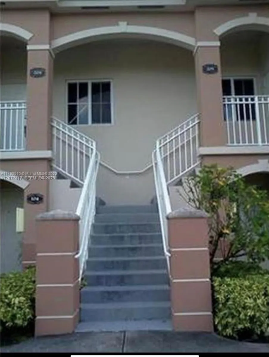 1270 SE 26th St #205 Homestead, FL 33035