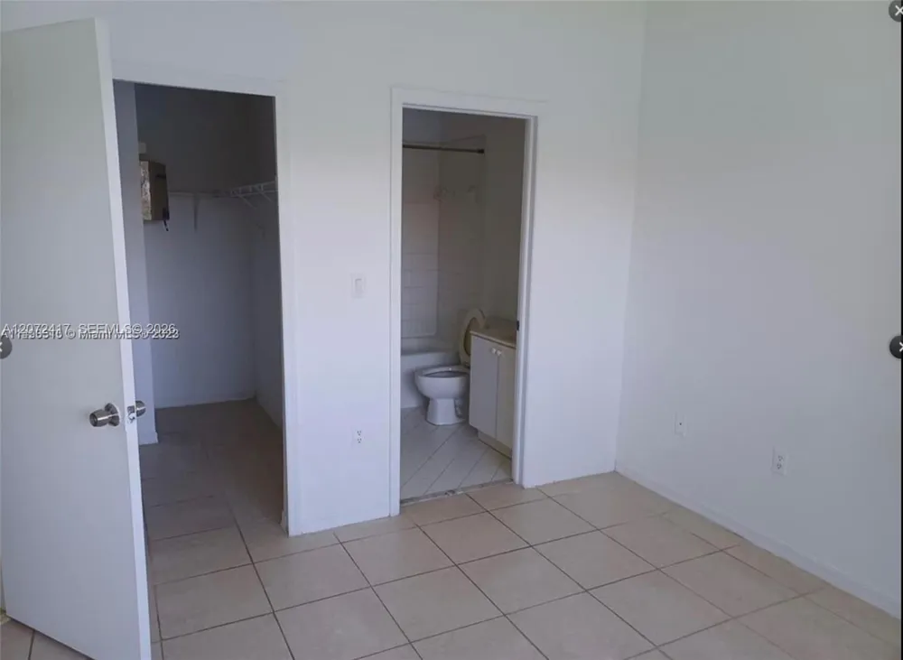 1270 SE 26th St #205 Homestead, FL 33035