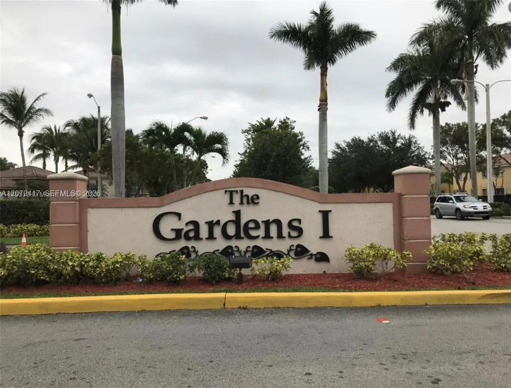 1270 SE 26th St #205 Homestead, FL 33035