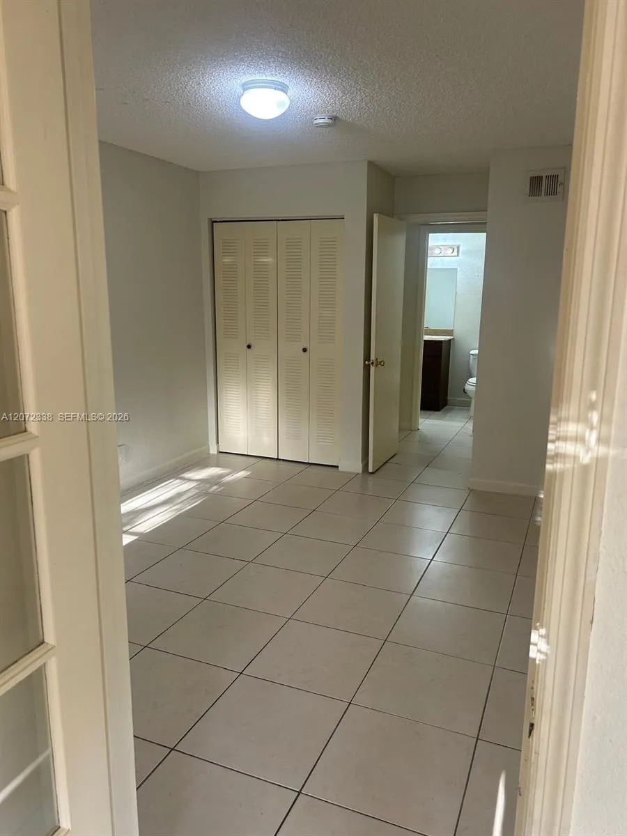 3480 Pinewalk Dr N #135 Margate, FL 33063