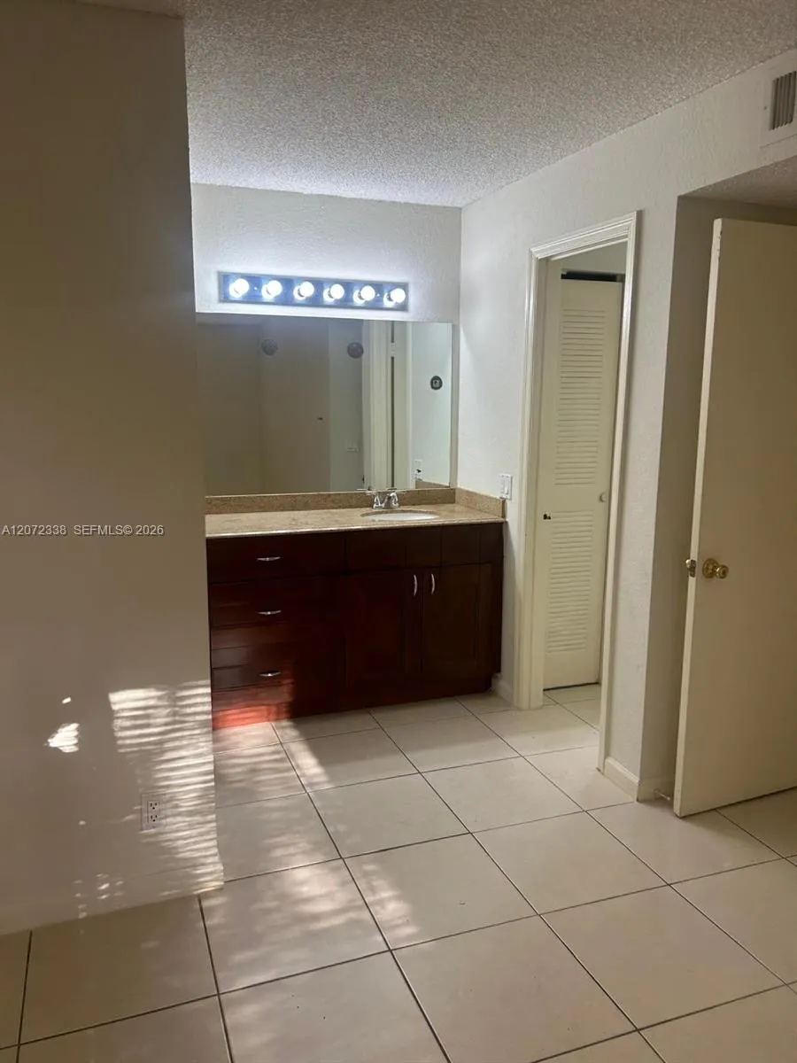 3480 Pinewalk Dr N #135 Margate, FL 33063