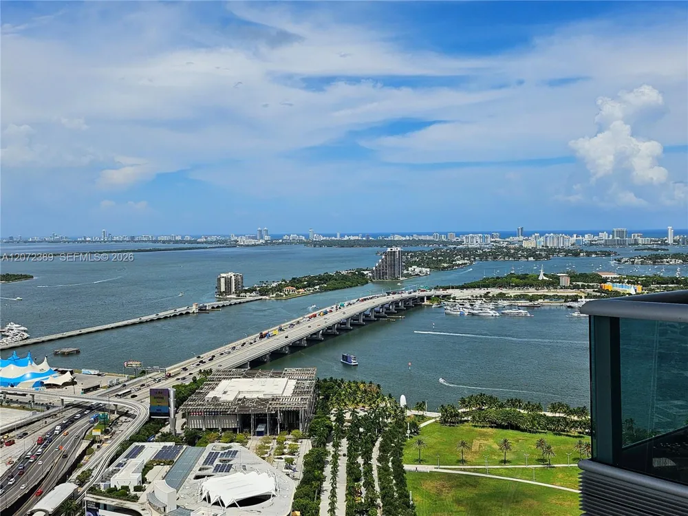 900 Biscayne Blvd #4210 Miami, FL 33132