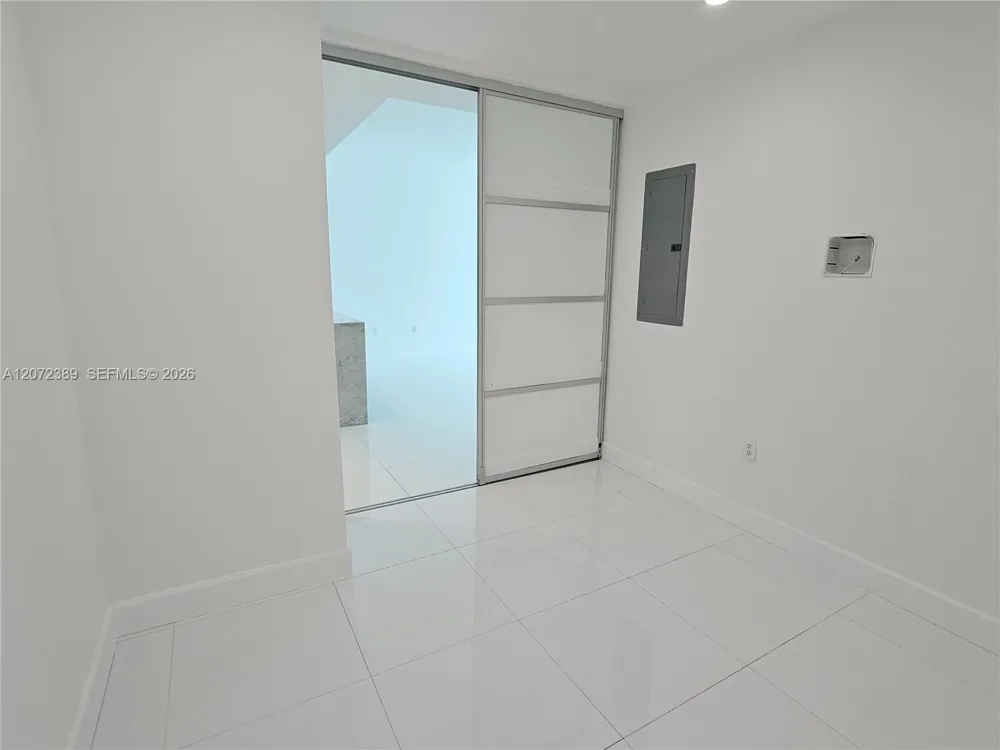 900 Biscayne Blvd #4210 Miami, FL 33132