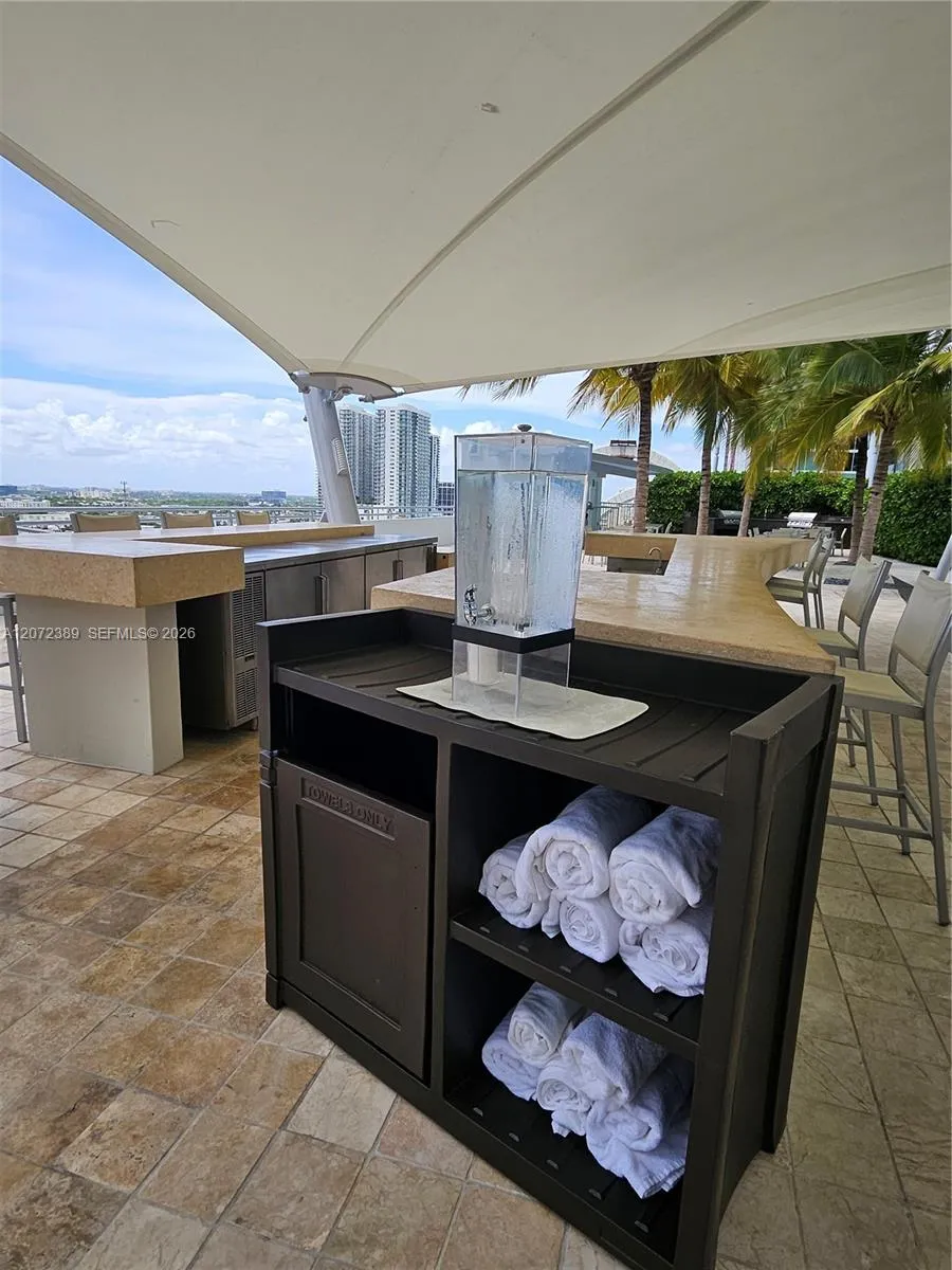 900 Biscayne Blvd #4210 Miami, FL 33132