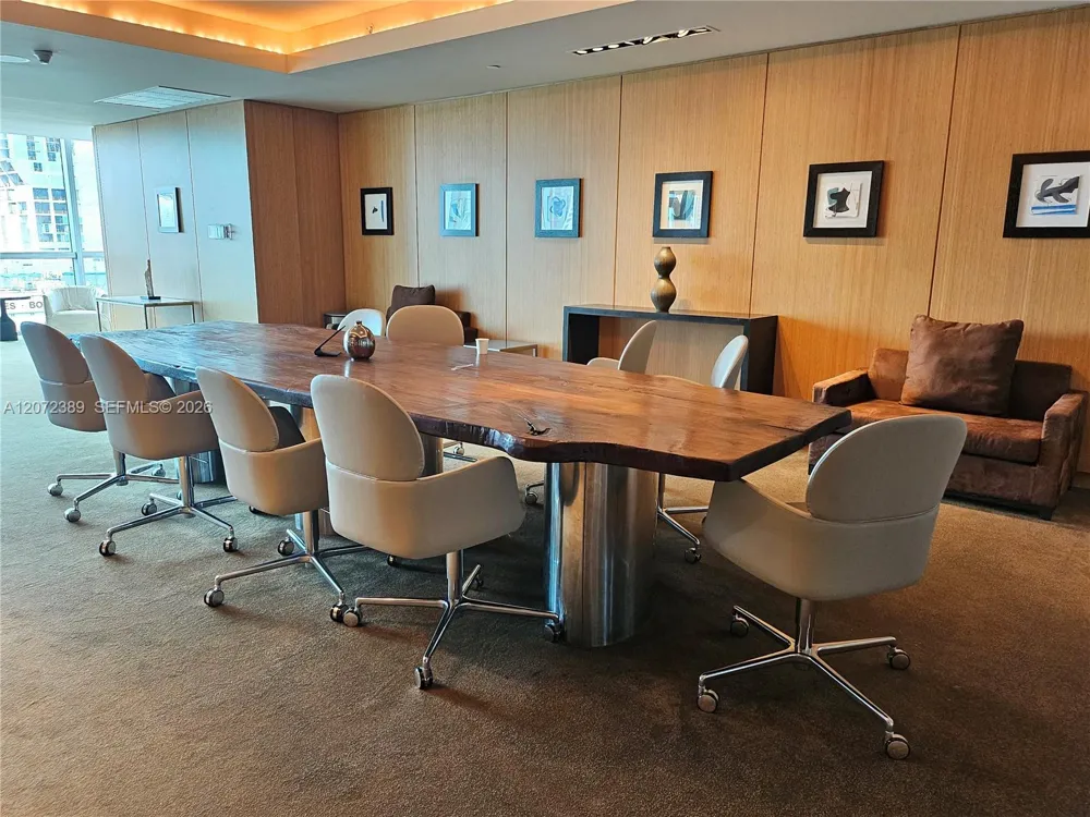 900 Biscayne Blvd #4210 Miami, FL 33132