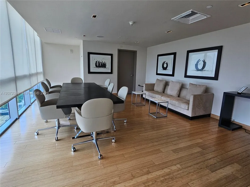 900 Biscayne Blvd #4210 Miami, FL 33132