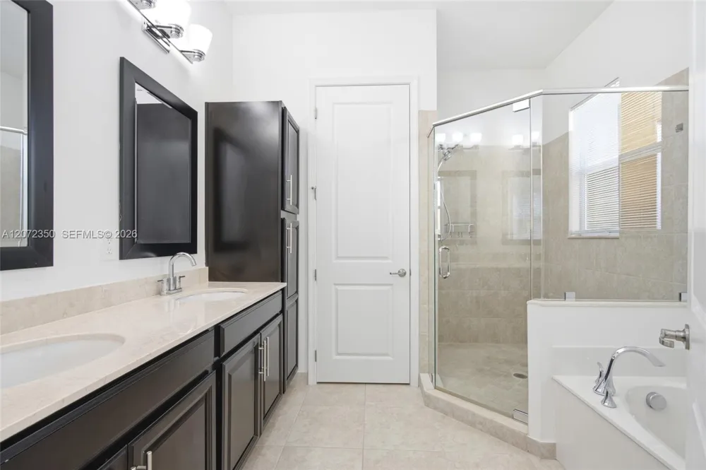 12441 NW 18th Ct Pembroke Pines, FL 33028