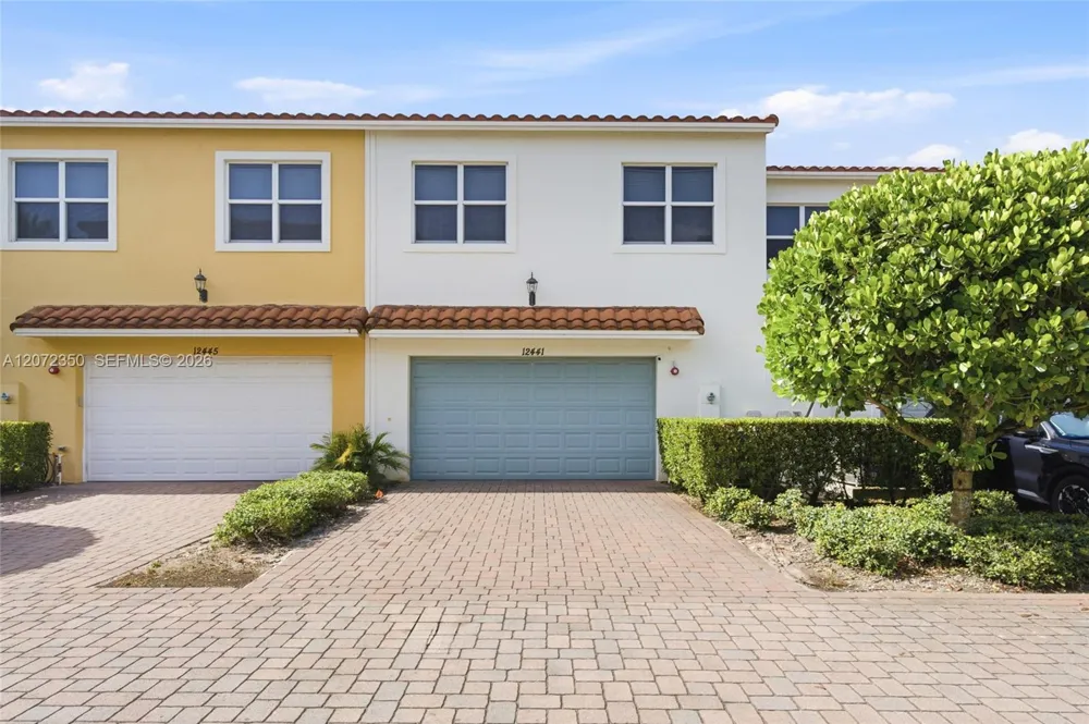 12441 NW 18th Ct Pembroke Pines, FL 33028