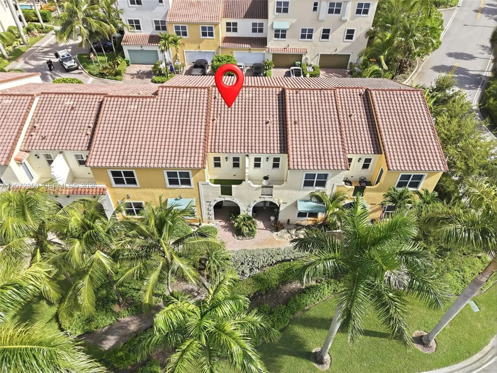 12441 NW 18th Ct Pembroke Pines, FL 33028