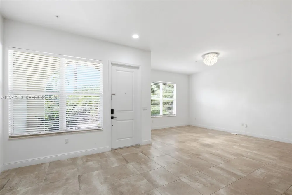 12441 NW 18th Ct Pembroke Pines, FL 33028