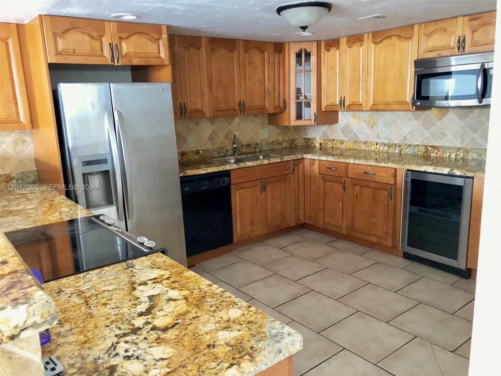 13499 Biscayne Blvd #506 North Miami, FL 33181