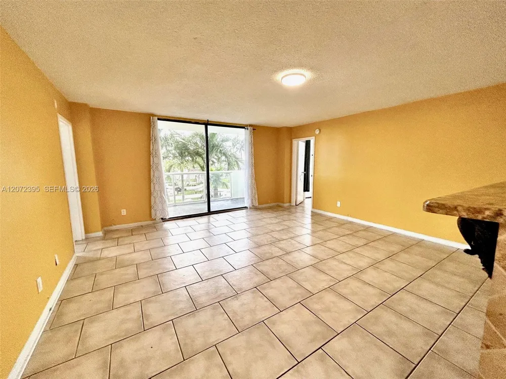 13499 Biscayne Blvd #506 North Miami, FL 33181