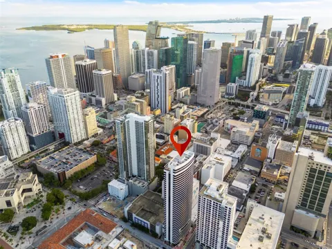 225 Miami Ave #1102