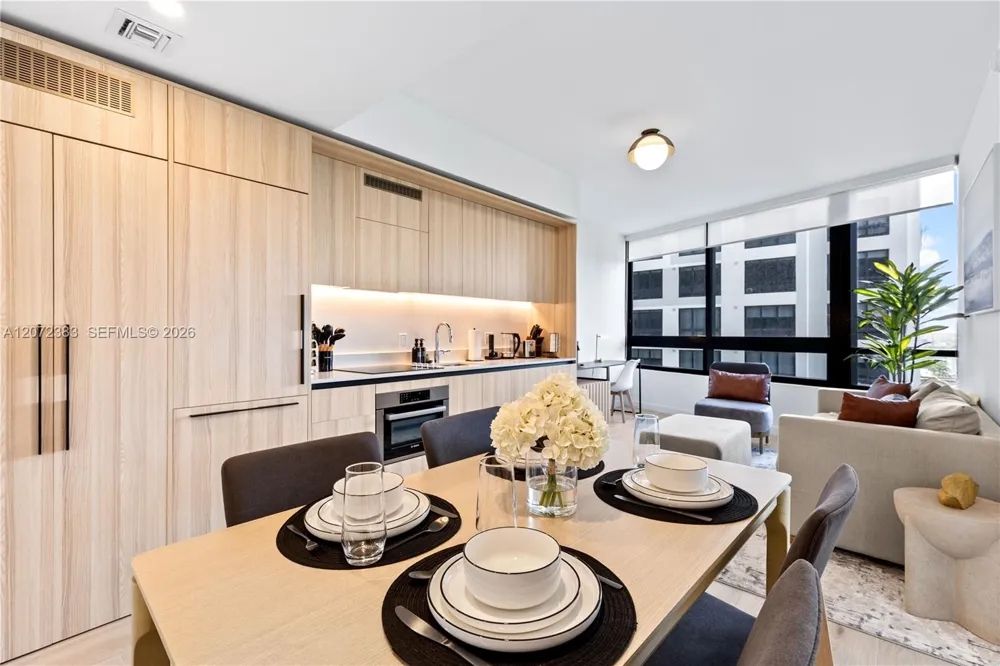 225 Miami Ave #1102 Miami, FL 33128