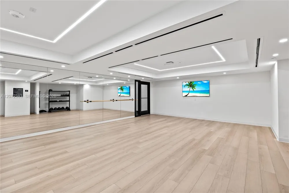 225 Miami Ave #1102 Miami, FL 33128