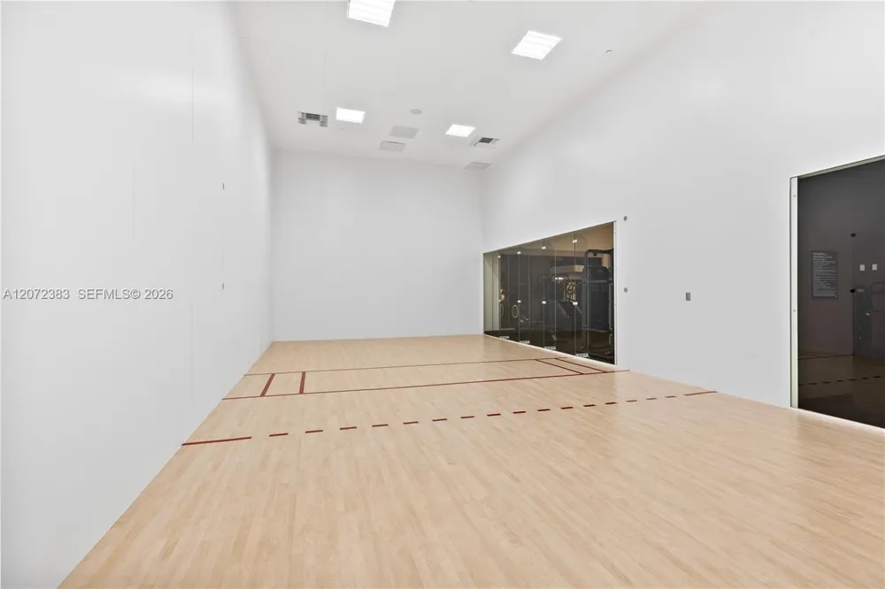 225 Miami Ave #1102 Miami, FL 33128