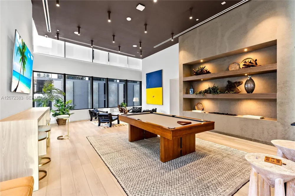 225 Miami Ave #1102 Miami, FL 33128