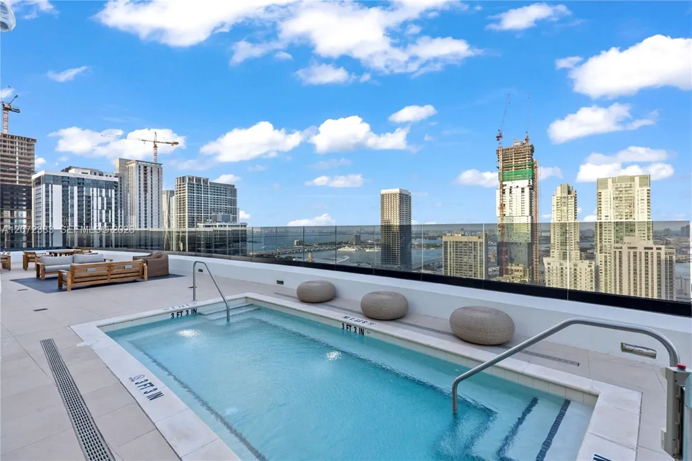 225 Miami Ave #1102 Miami, FL 33128