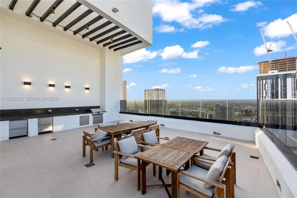 225 Miami Ave #1102 Miami, FL 33128