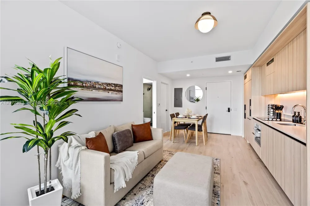 225 Miami Ave #1102 Miami, FL 33128