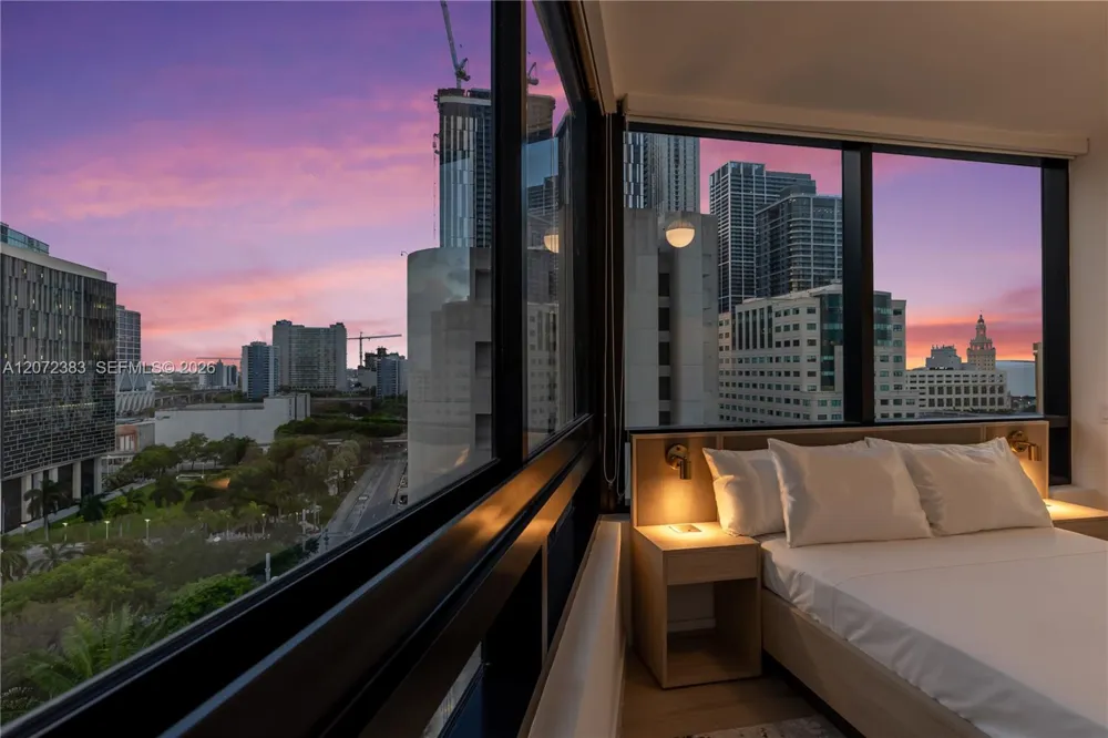 225 Miami Ave #1102 Miami, FL 33128