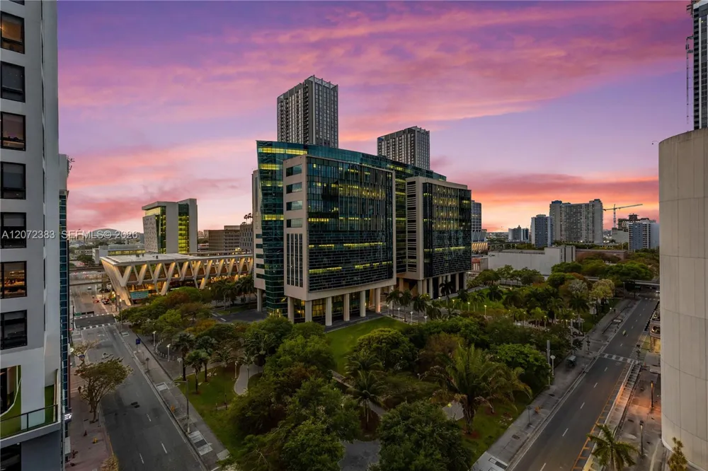 225 Miami Ave #1102 Miami, FL 33128