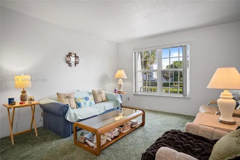 380 NW 69th Ave #205