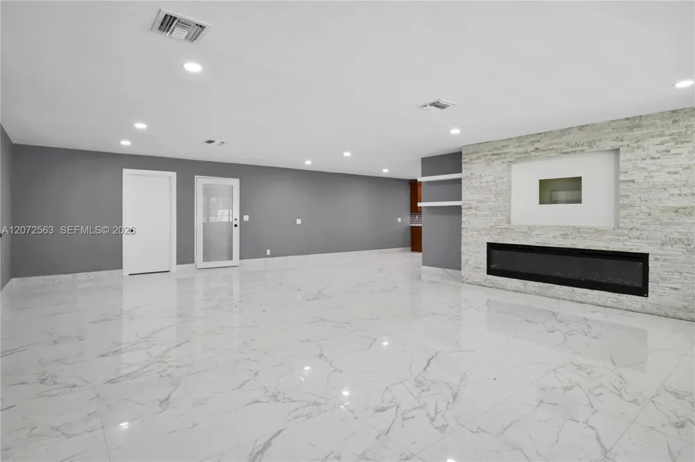 18200 SW 48th St Southwest Ranches, FL 33331
