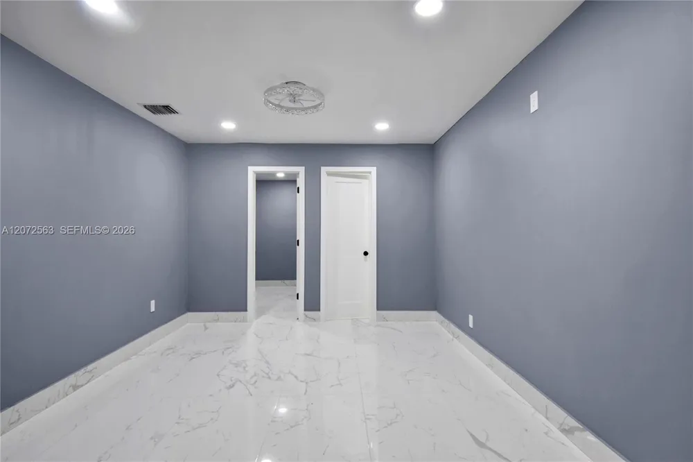 18200 SW 48th St Southwest Ranches, FL 33331