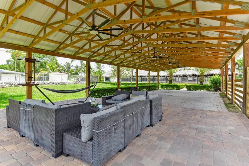 18200 SW 48th St Southwest Ranches, FL 33331