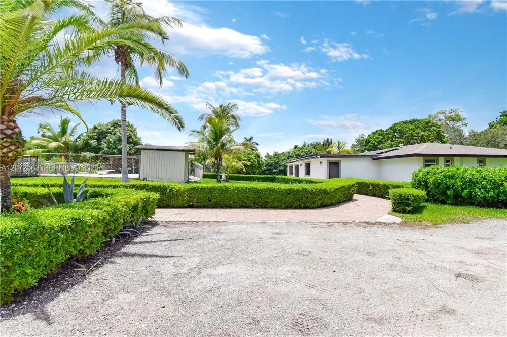 18200 SW 48th St Southwest Ranches, FL 33331