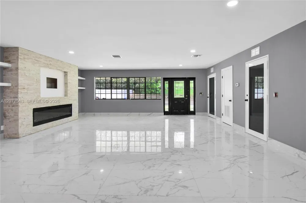 18200 SW 48th St Southwest Ranches, FL 33331