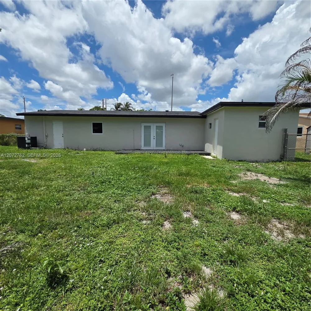 17301 NW 47th Ave Miami Gardens, FL 33055