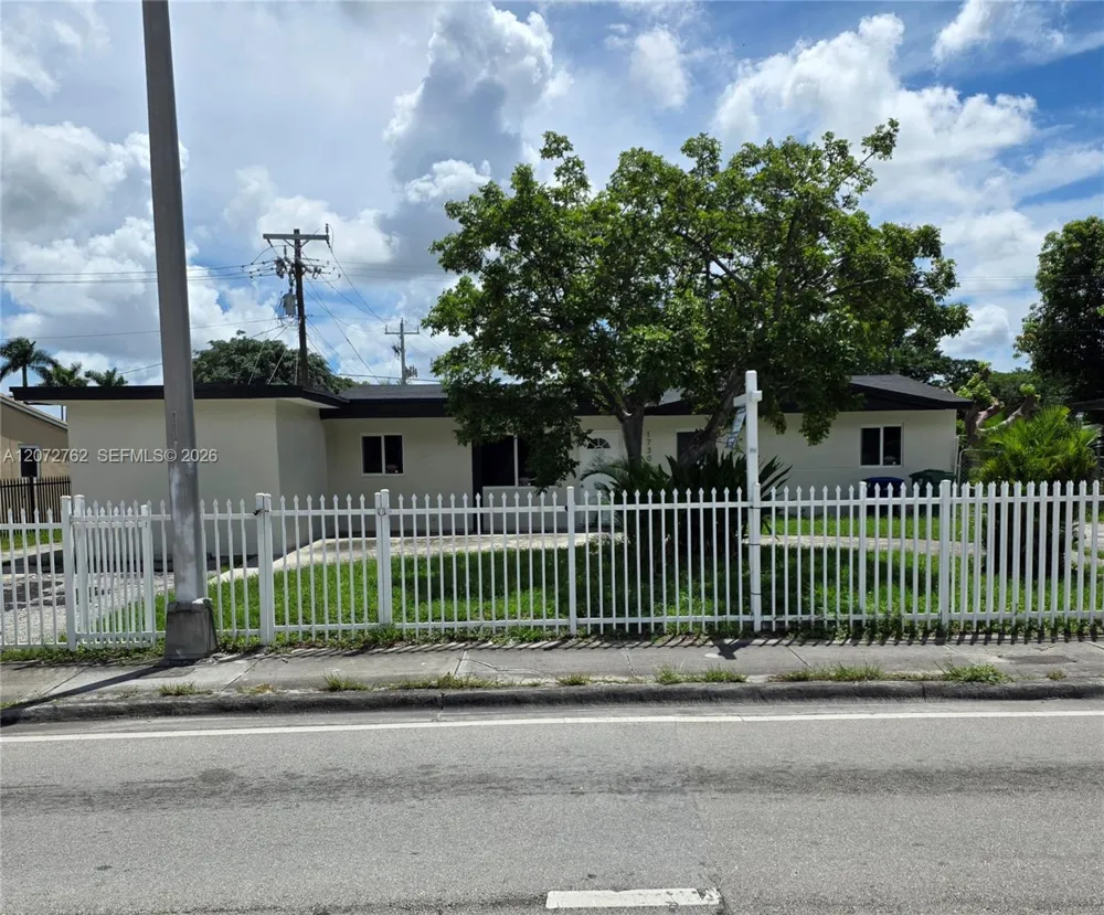17301 NW 47th Ave Miami Gardens, FL 33055
