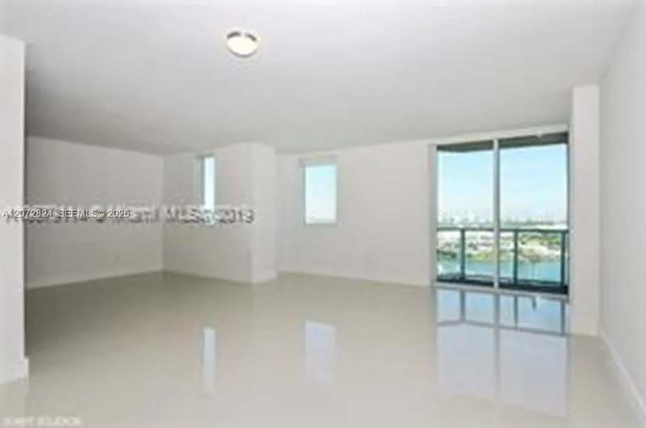 244 Biscayne Blvd #1102 Miami, FL 33132