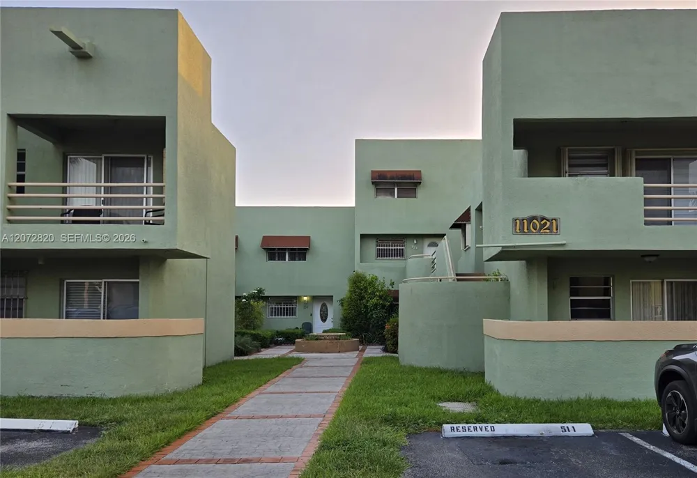 11021 NW 7th St #202-9 Miami, FL 33172