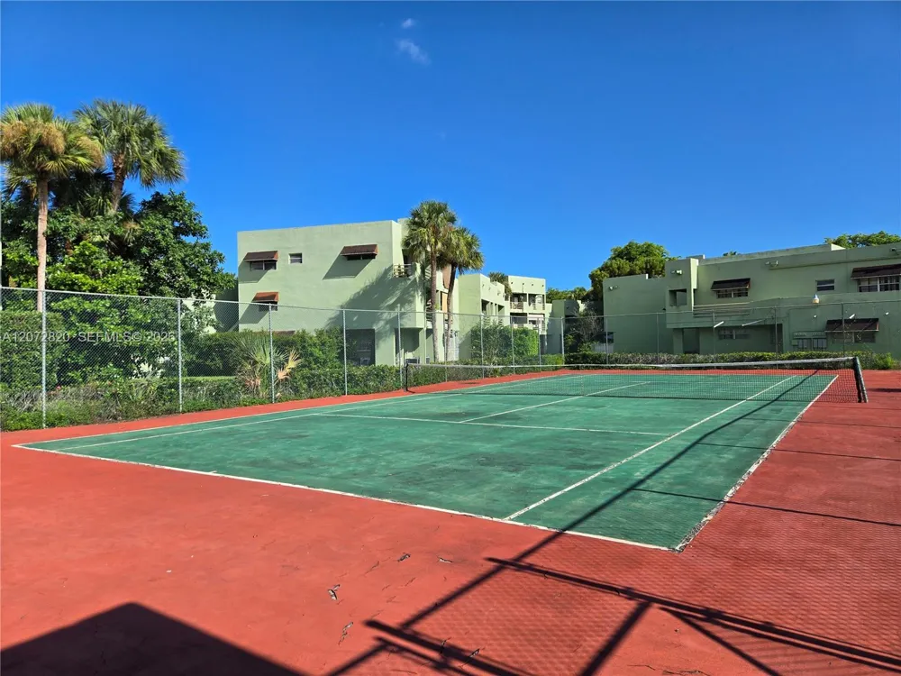 11021 NW 7th St #202-9 Miami, FL 33172
