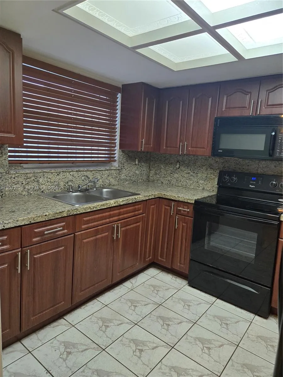 11021 NW 7th St #202-9 Miami, FL 33172