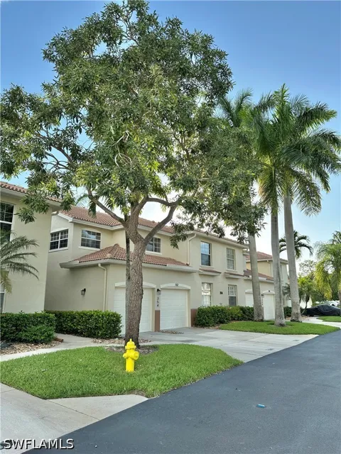 Dover Place #202