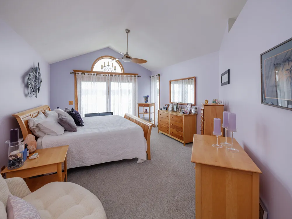 1821 Lakeview Drive Portage, MI 49002
