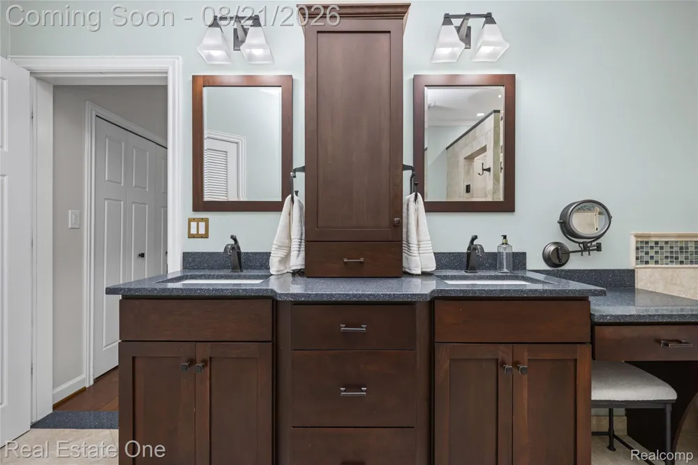 11138 Pine Needle Drive Brighton City, MI 48114