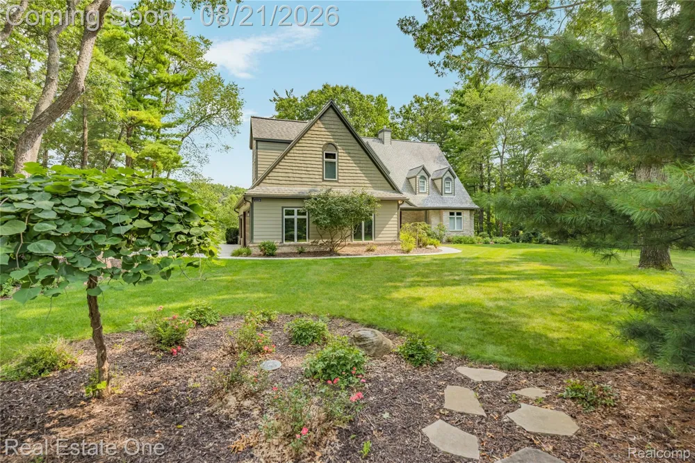 11138 Pine Needle Drive Brighton City, MI 48114