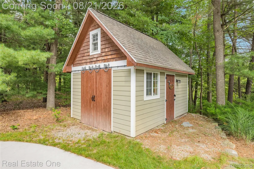 11138 Pine Needle Drive Brighton City, MI 48114