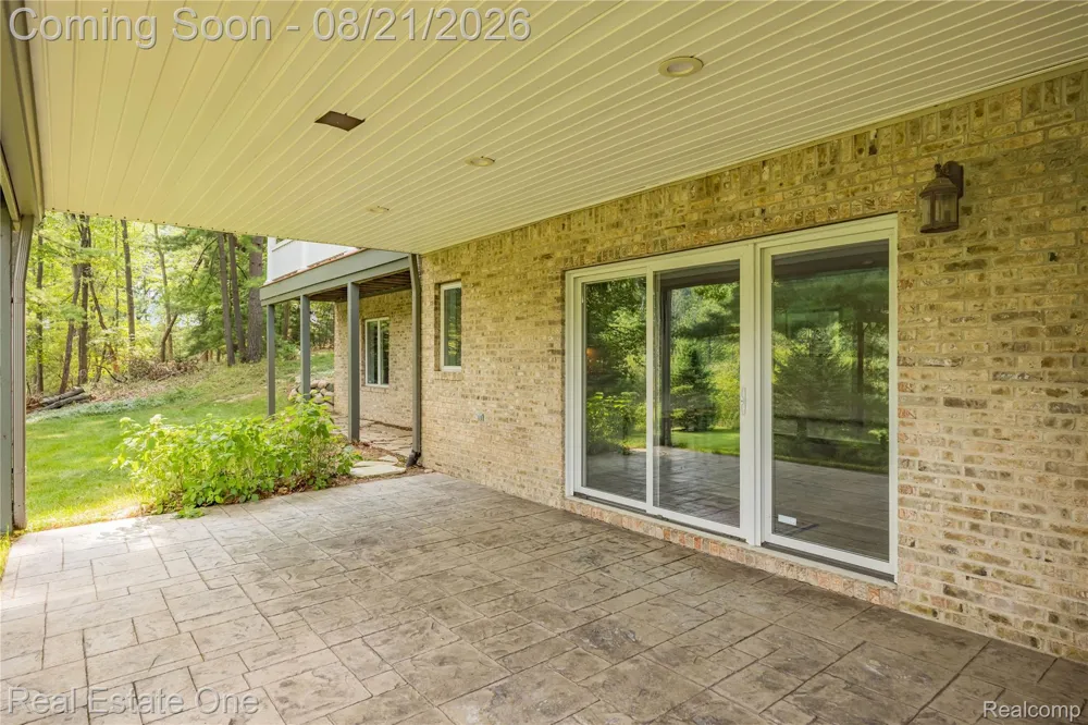 11138 Pine Needle Drive Brighton City, MI 48114