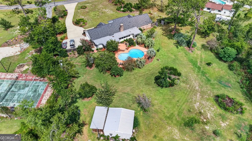 194 Forest AVE Baxley, GA 31513