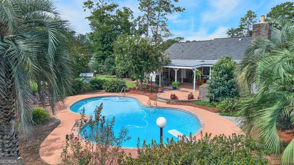 194 Forest AVE Baxley, GA 31513