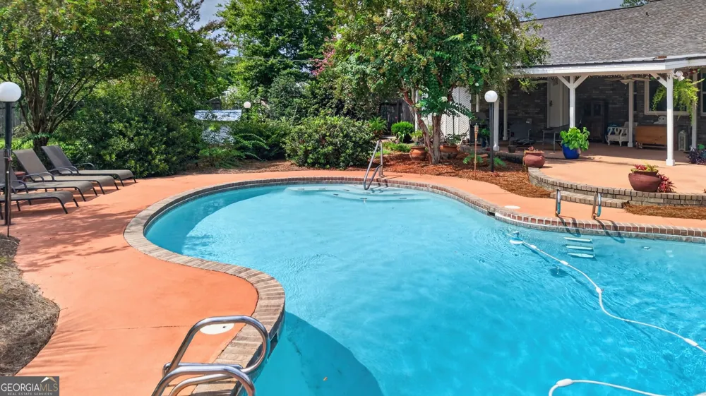 194 Forest AVE Baxley, GA 31513
