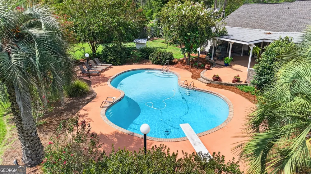 194 Forest AVE Baxley, GA 31513